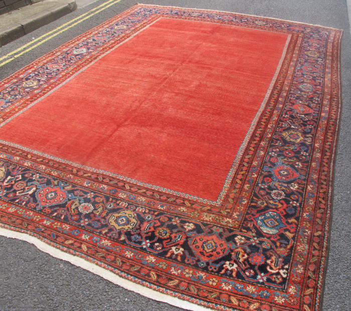 Fereghan Carpet With Open Field Design